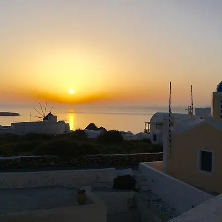 Christos Daire Oia